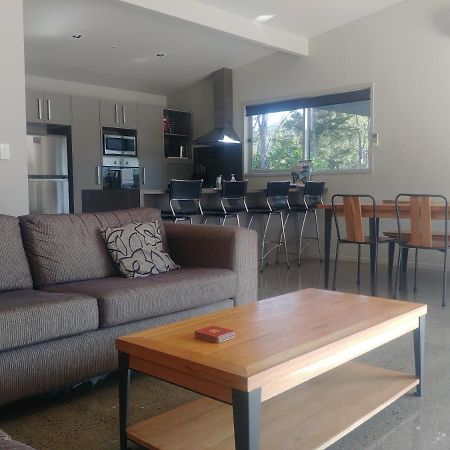 Ryder Ridge Holiday Home Motueka Bagian luar foto
