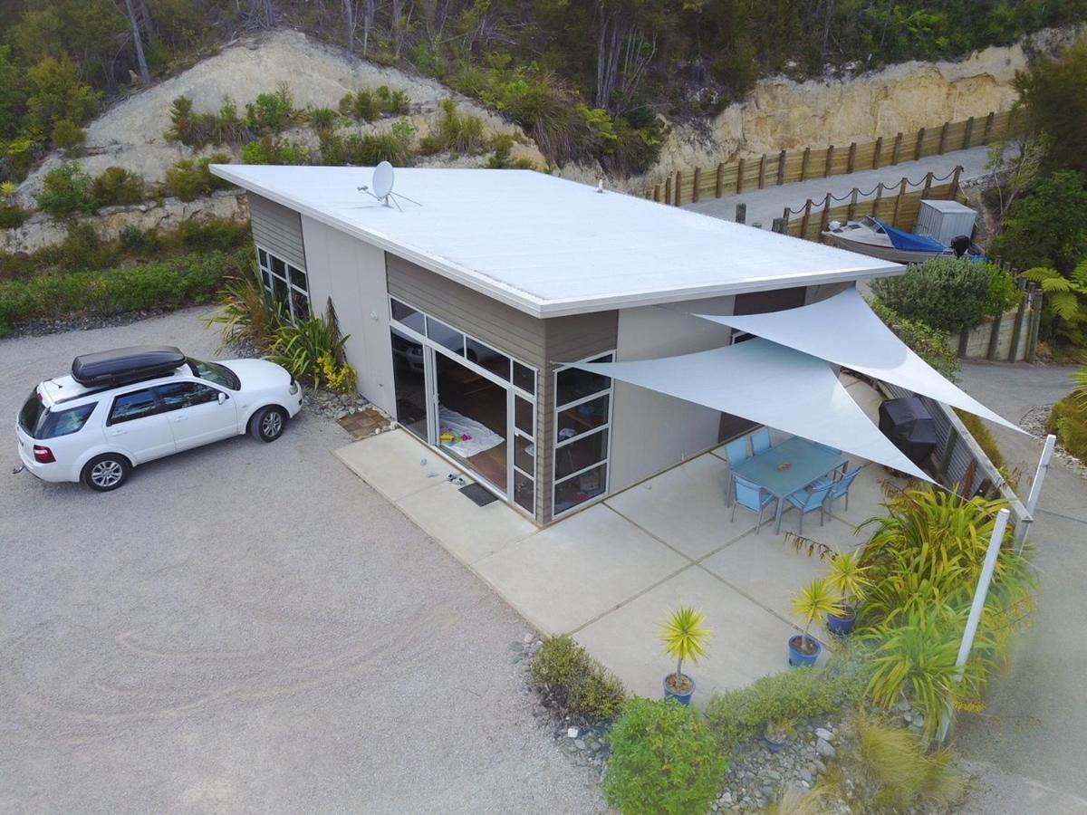 Ryder Ridge Holiday Home Motueka Bagian luar foto