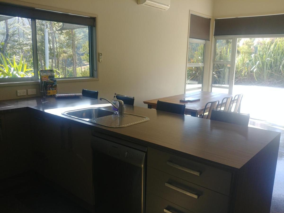 Ryder Ridge Holiday Home Motueka Bagian luar foto